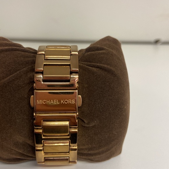 Michael Kors Watch - Picture 2 of 2